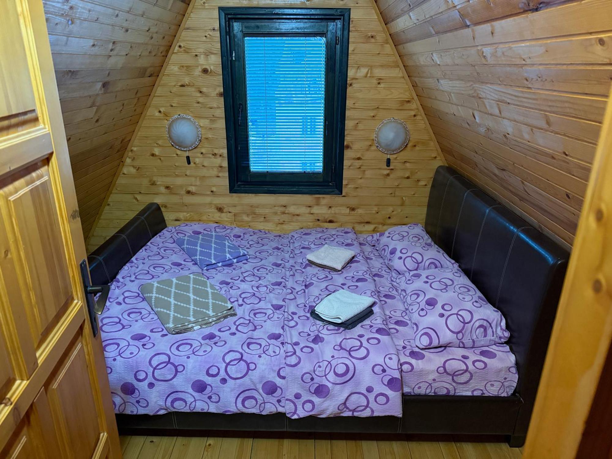 Vila Jela Zabljak Luaran gambar